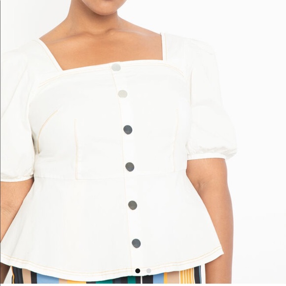 Eloquii Tops - Eloquii Short sleeve Peplum w/ contrast stitching.